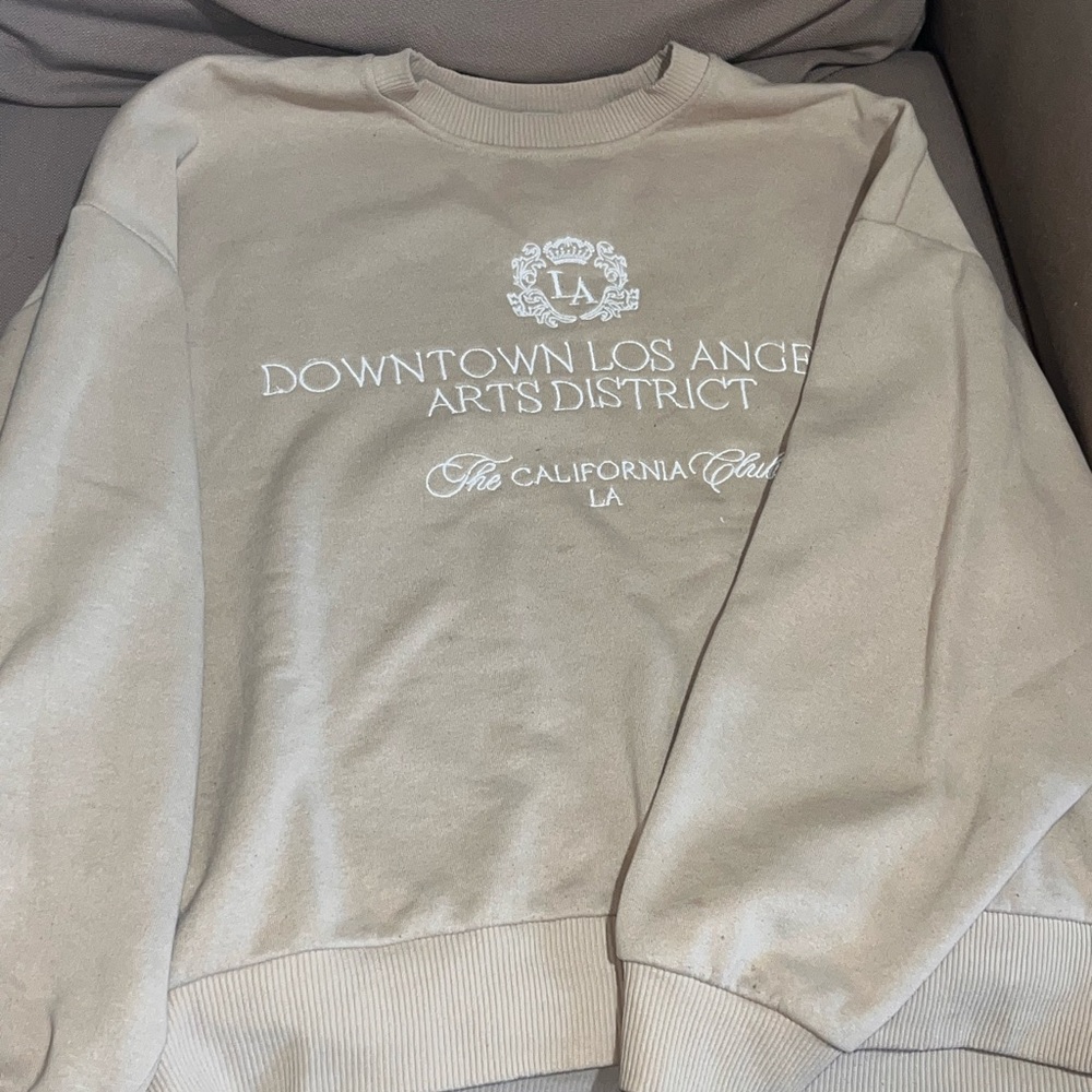 Stradivarius Beige Crewneck Sweater